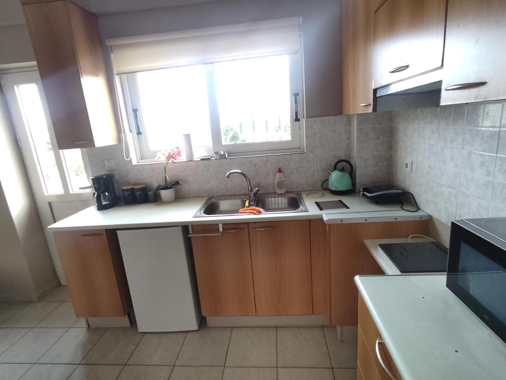 Aktis Apartment Near Airport Artemida  Zewnętrze zdjęcie